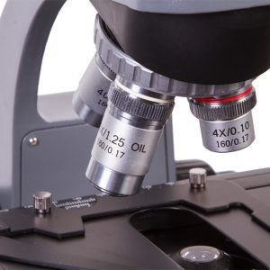 Microscop monocular Levenhuk 700M 27
