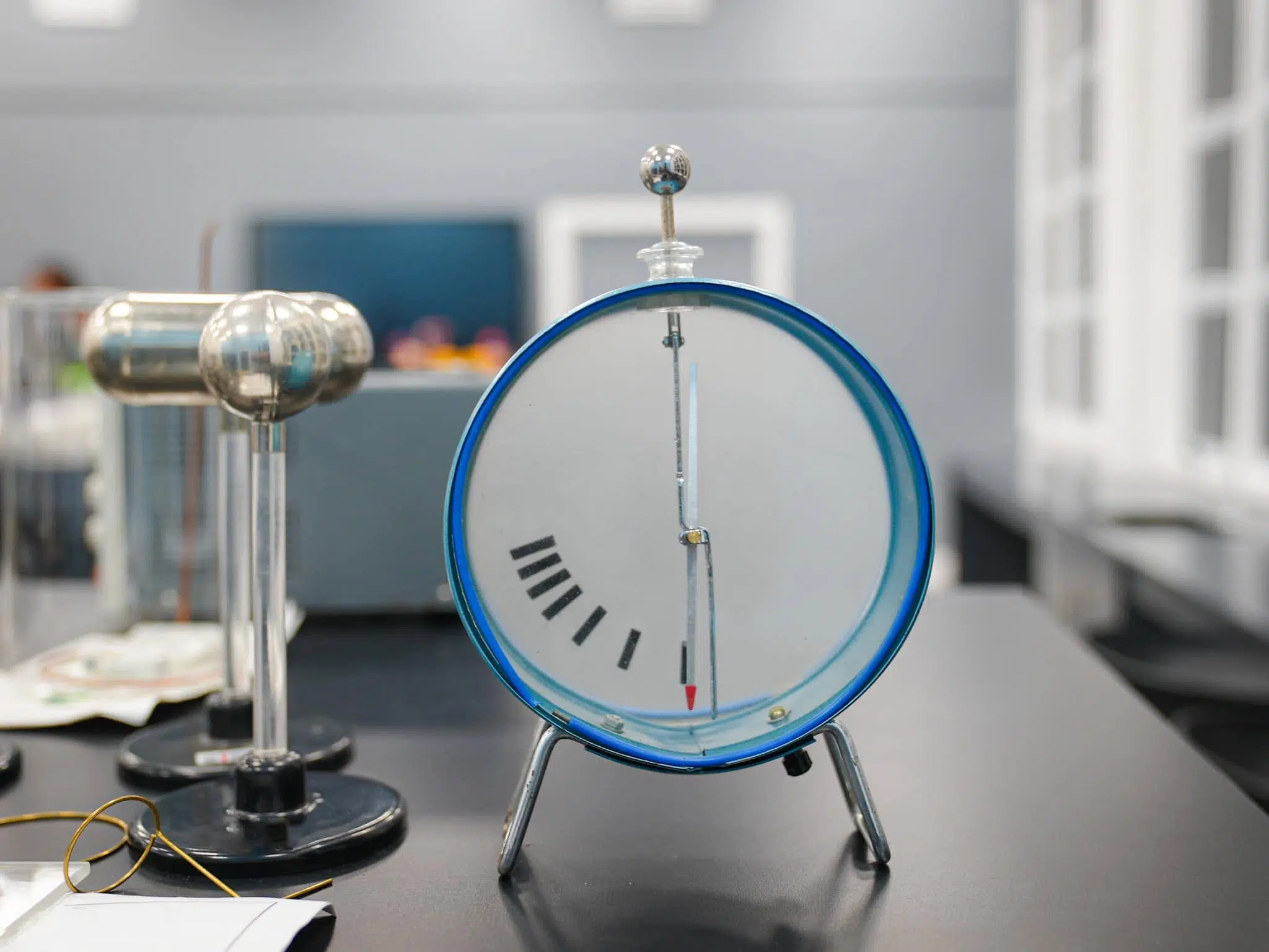 Electroscop demonstrativ tip Braun 4 Electroscop demonstrativ tip Braun - imagine 2